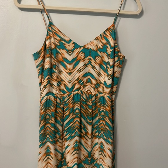 Parker Women’s 100% Silk Maxi Dress Sz XS Beautiful Aztec Tan turquoise Desert - Picture 2 of 8